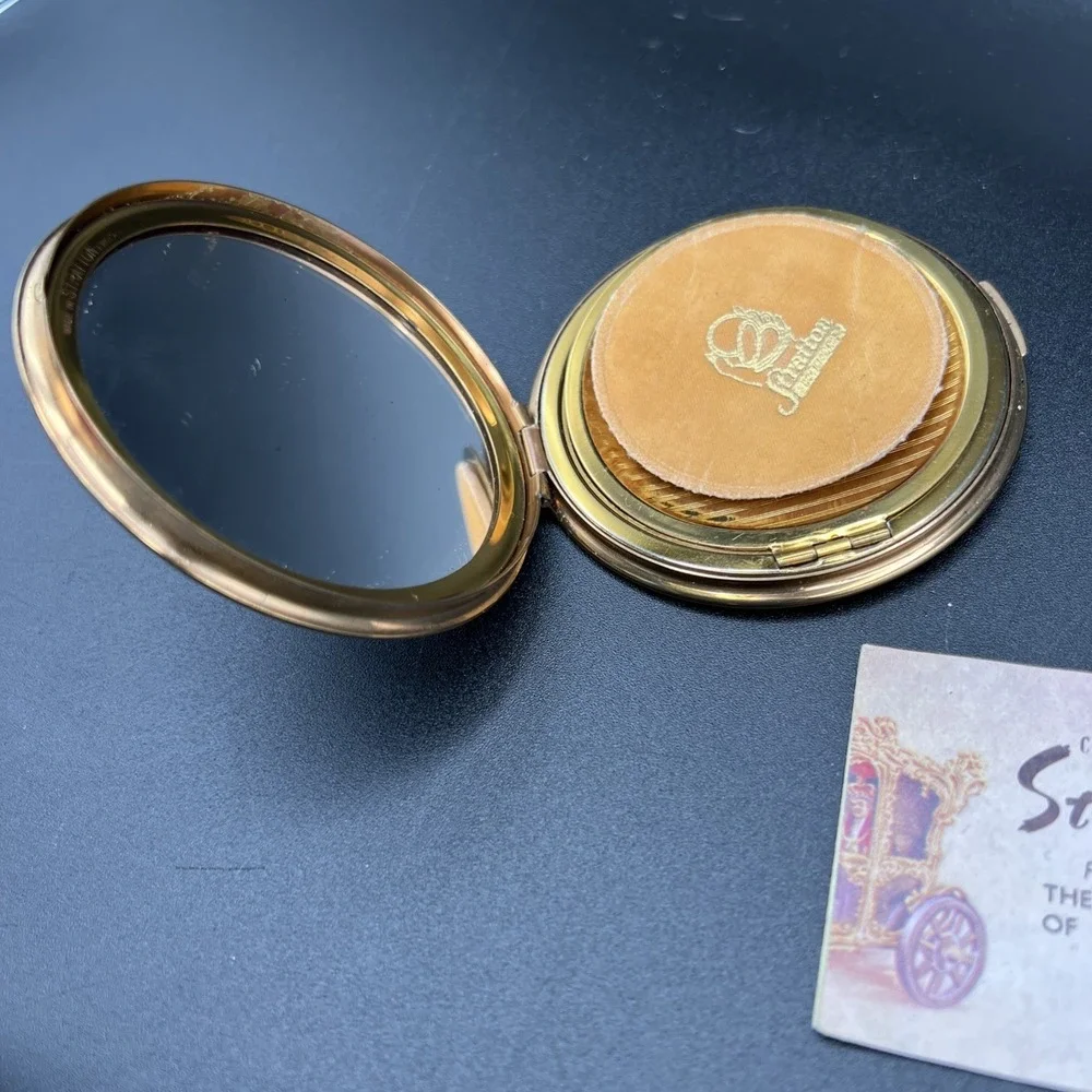VTG Stratton England Gold Enamel Powder Compact Mirror Crown Crowns Of England
